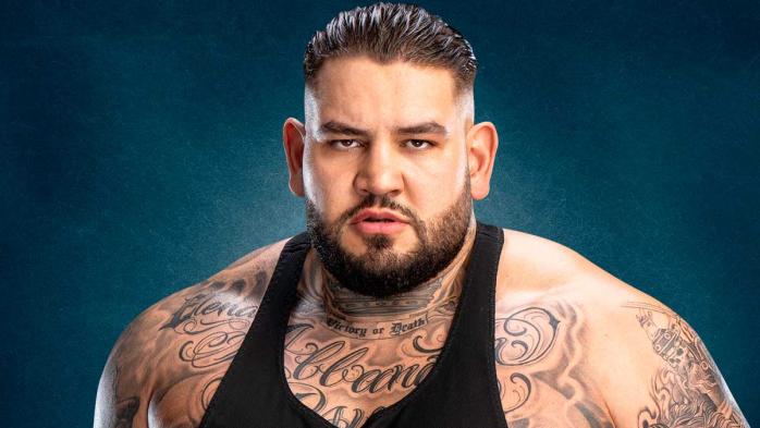 Un exluchador de WWE se embarca en el boxeo y reta a un ex World's Strongest Man Un exluchador de WWE se embarca en el boxeo y reta a un ex World's Strongest Man