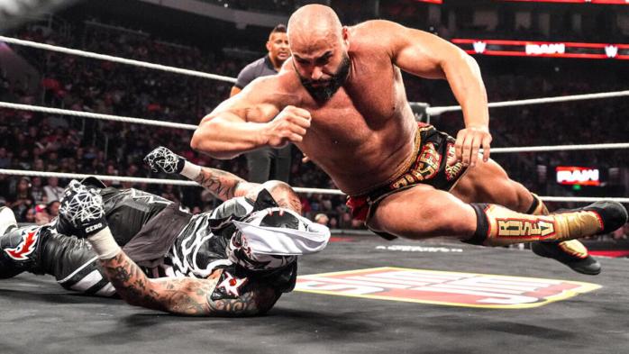 WWE Raw Penta