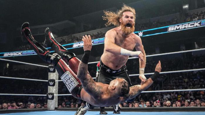 Sami Zayn retiene el Campeonato de Estados Unidos en SmackDown Sami Zayn retiene el Campeonato de Estados Unidos en SmackDown