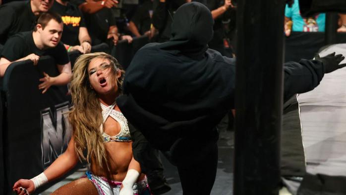 WWE revela accidentalemtne la atacante de Lola Live en No Mercy