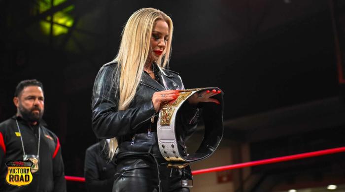 Ash By Elegance se describe a sí misma como una luchadora retirada