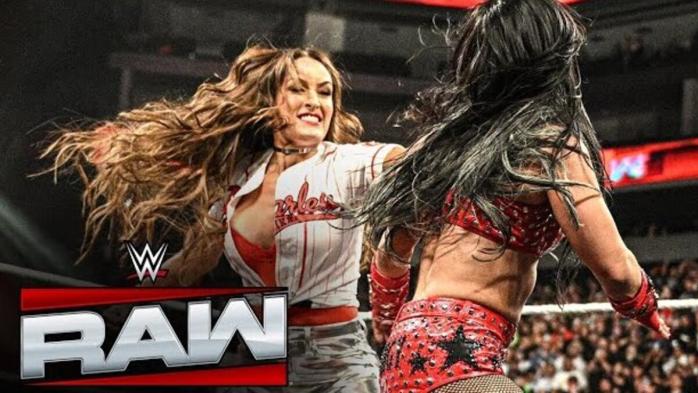 Nikki Bella regresa a WWE Raw y salva a Stephanie Vaquer Nikki Bella regresa a WWE Raw y salva a Stephanie Vaquer