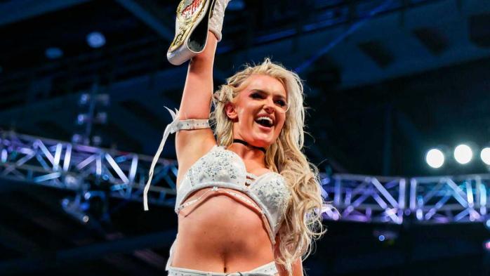 Blake Monroe se convierte en la nueva Campeona Norteamericana en NXT Halloween Havoc Blake Monroe se convierte en la nueva Campeona Norteamericana en NXT Halloween Havoc
