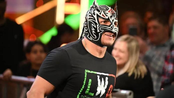 WWE planea ofrecer un nuevo contrato a Dragon Lee WWE planea ofrecer un nuevo contrato a Dragon Lee