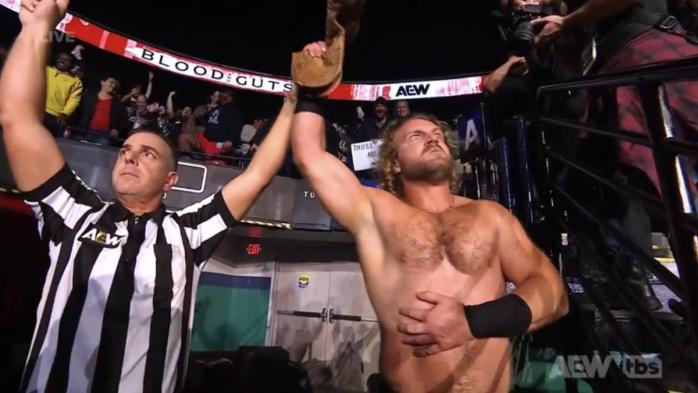 Adam Page se impone en un brutal combate a Powerhouse Hobbs en AEW Dynamite