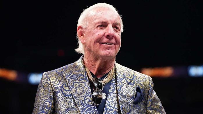 Se revela el motivo de la ausencia de Ric Flair en AEW Blood & Guts