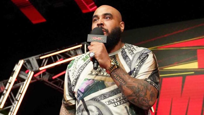 AJ Francis, entre los contratos de TNA que vencen a finales de año