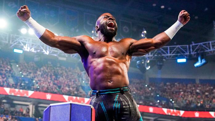 Apollo Crews regresa tras su operación de pectoral con una gran victoria en AAA