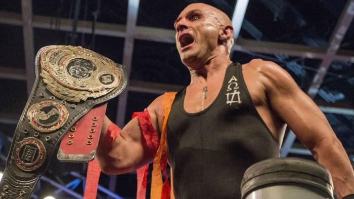 Christopher Daniels, sobre Ring Of Honor: 'No puedes dejar de tener una mirada positiva pensando en el futuro'