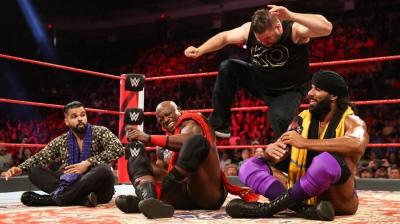 Kevin Owens reaparece en Monday Night Raw para atacar a Bobby Lashley