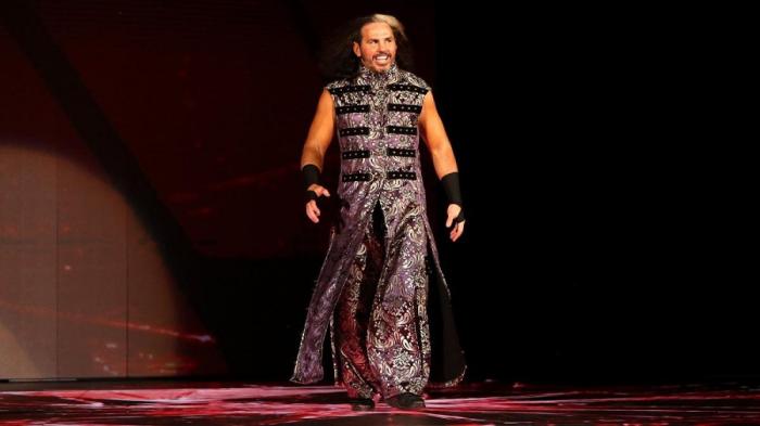Matt Hardy revela estar atravesando una lesión de espalda