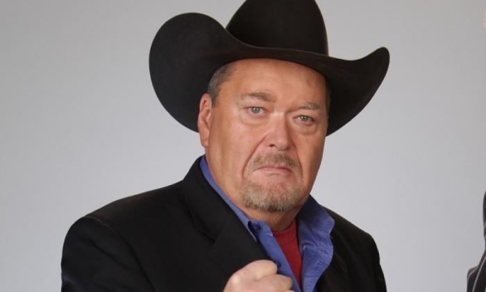 Jim Ross opina que el combate por el Campeonato Universal de WWE no debería ser el evento estelar de SummerSlam