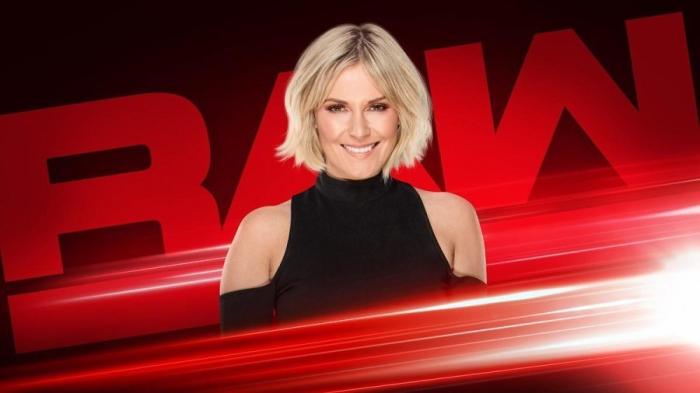 Vince McMahon acabó muy satisfecho con el trabajo de Renee Young en la mesa de comentaristas