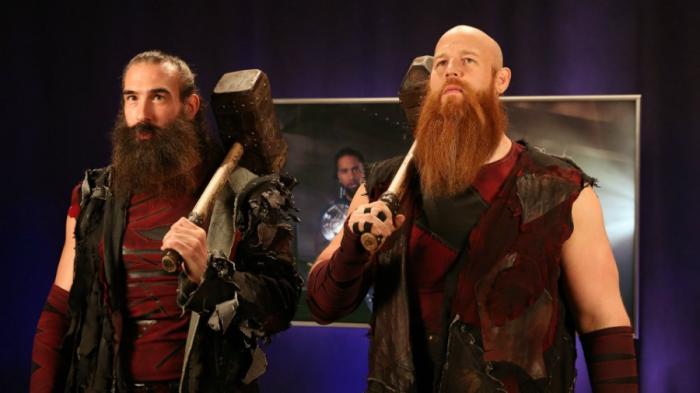 WWE habría cambiado sus planes para The Bludgeon Brothers tras la lesión de Rowan