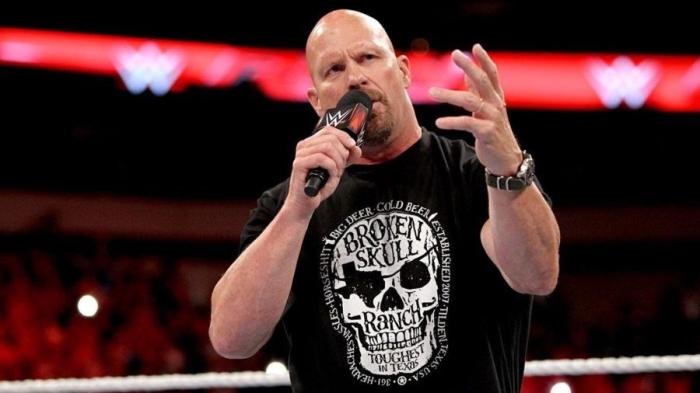 Stone Cold Steve Austin, sobre Velveteen Dream: 'Tiene la palabra estrella escrita en la frente'