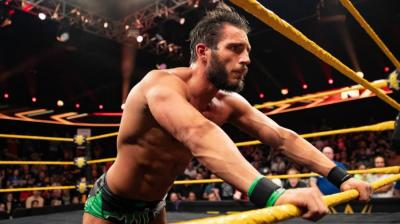 Johnny Gargano es 'despedido' por el público de NXT