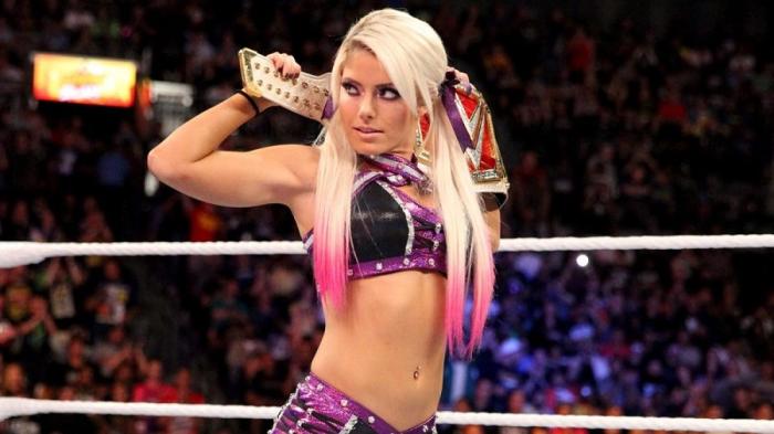 Alexa Bliss podría incorporarse al Mixed Match Challenge cuando se recupere de su lesión