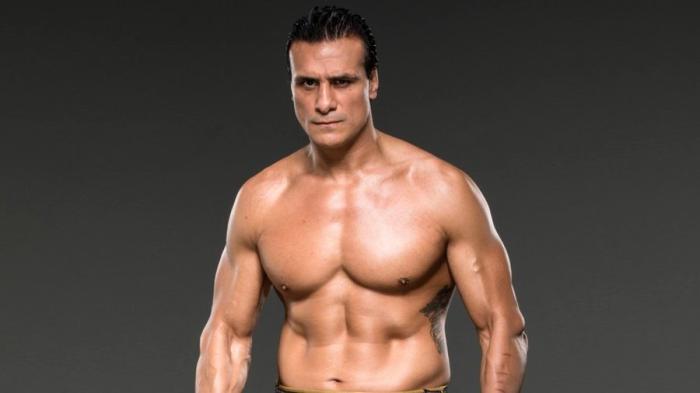 Alberto El Patrón regresa a las artes marciales mixtas