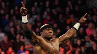 Bobby Lashley podría estar luchando lesionado