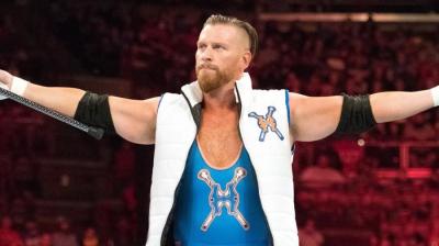 Curt Hawkins desvela que ha estado fuera de la acción a causa de una hernia