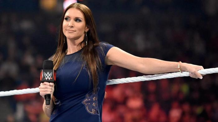 Stephanie McMahon: 'Soy muy privilegiada por ser la voz de la revolución femenina'