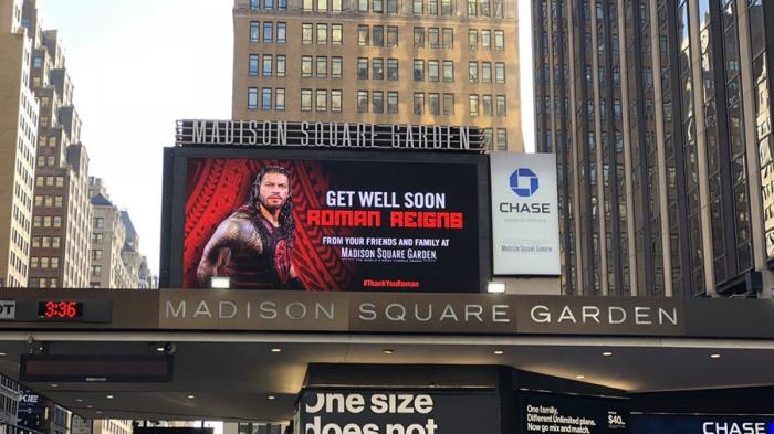 WWE noticias: El MSG rinde tributo a Roman Reigns - Nuevas apariciones en WWE Evolution  - The Undertaker de gira por Reino Unido