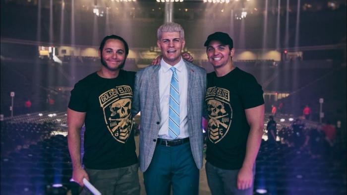 WWE cambia de estrategia debido a la nueva promotora de The Elite 