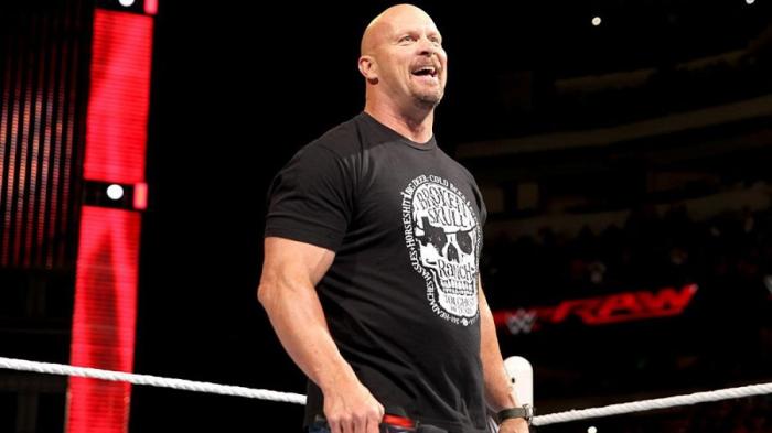 Steve Austin: 'WWE quería que vistiese un singlet cuando debuté'