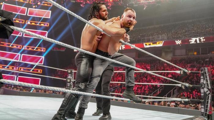 Vince McMahon, furioso con la reacción del combate entre Dean Ambrose y Seth Rollins en WWE TLC