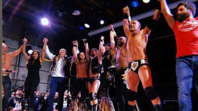 The Elite realiza una aparición sorpresa en el evento de Bar Wrestling celebrado en Los Ángeles