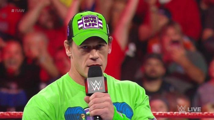 John Cena anuncia su participación en la batalla real masculina de Royal Rumble durante RAW