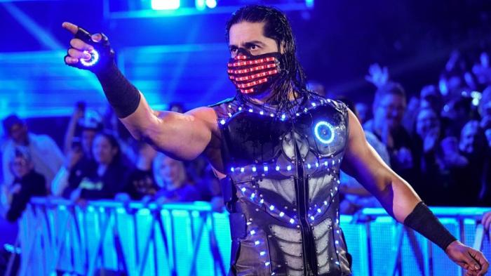 Mustafa Ali, sobre su llegada a SmackDown: 'Creo que Daniel Bryan estuvo más involucrado de lo que quiere admitir'