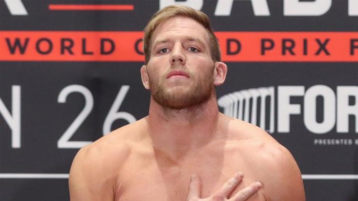 Jack Swagger consigue su primera victoria en artes marciales mixtas