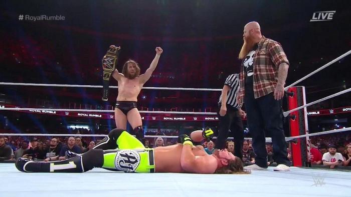 Daniel Bryan retiene el Campeonato de WWE frente a AJ Styles en Royal Rumble
