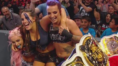 The Riott Squad se clasifican al combate por los Campeonatos de parejas femeninos en WWE Elimination Chamber