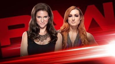 Stephanie McMahon invita a Becky Lynch al próximo Monday Night Raw