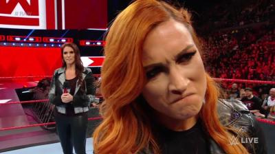 Becky Lynch es suspendida indefinidamente durante Monday Night RAW