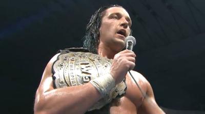 Jay White se convierte en el nuevo Campeón IWGP Peso Pesado