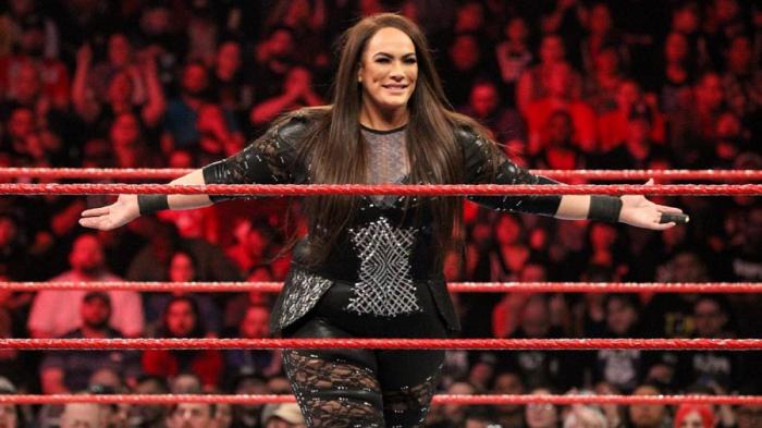 Nia Jax responde en Twitter: 'Seguid hablando de mí'