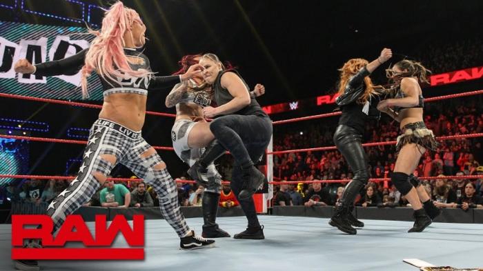 WWE Raw: Ronda Rousey y Becky Lynch unen fuerzas tras la emisión - Zack Ryder y Curt Hawkins entre bastidores