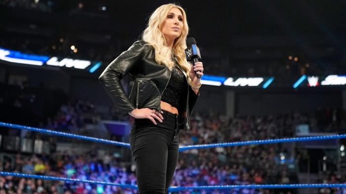 Jim Ross: 'Charlotte Flair es la versión femenina del Hulk Hogan de la década de los ochenta'