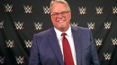Bruce Prichard: 'Vince quería que Mark Henry terminase la racha de Undertaker en WrestleMania 22'