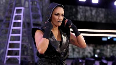 Sonya Deville: 'Me alegra poder representar a la comunidad LGBTIQ en WWE'