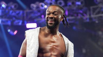 Billy Graham aconseja públicamente a Kofi Kingston el uso de esteroides para ganar peso