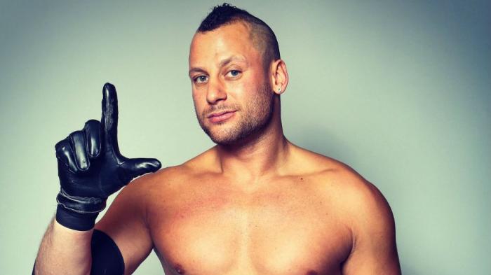 Matt Taven: 'La gente que me ha criticado reconocerá mi grandeza este viernes'