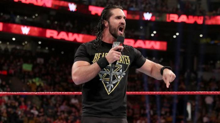 Seth Rollins admite haber lidiado con una lesión en la espalda durante las últimas semanas