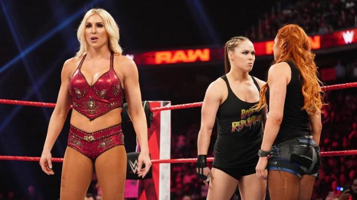 Charlotte Flair, sobre el evento estelar de WrestleMania 35: 'Estoy segura de que los hombres querían ese puesto, pero nos han apoyado mucho'