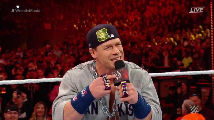 John Cena aparece en WrestleMania 35 con su personaje de rapero para atacar a Elias