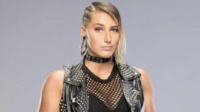 WWE noticias: Rhea Ripley estará 8 semanas de baja - Confusión por el Superstar Shake-Up - Kayla Braxton al roster principal
