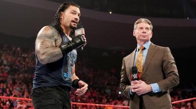 Roman Reigns regresó a Raw por las presiones de NBCUniversal a WWE